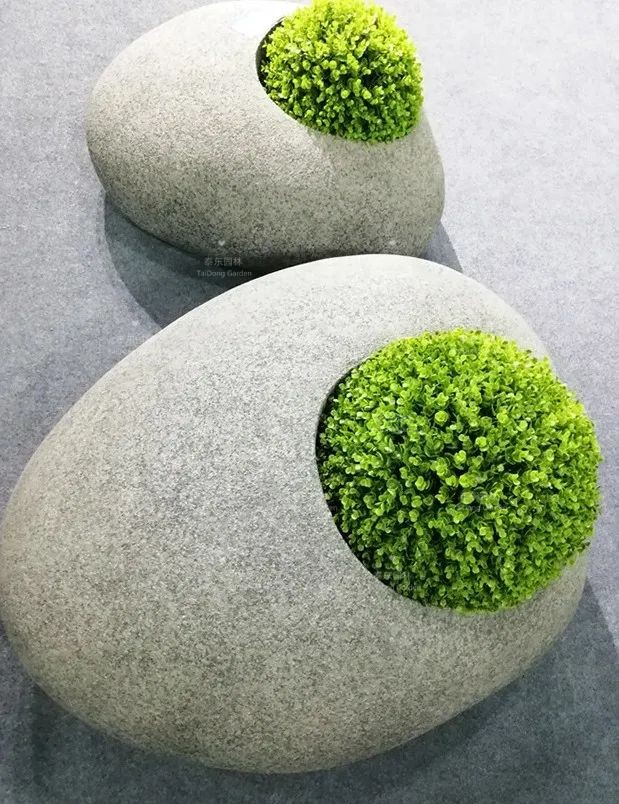 1677129377709899.jpg 花箱