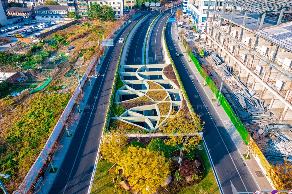 1701391255134227.jpg 花箱